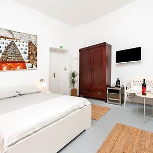Deluxe Zimmer mit Kingsize-Bett